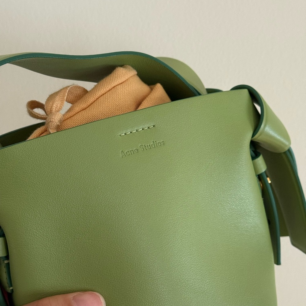 Acne Studios Micro Musubi Green Crossbody Bag - Picture 5 of 7